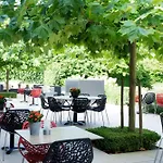 Novotel Rotterdam - 호텔 쉬담