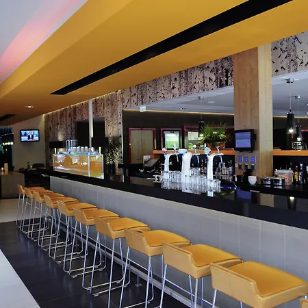 Novotel Rotterdam - 4*