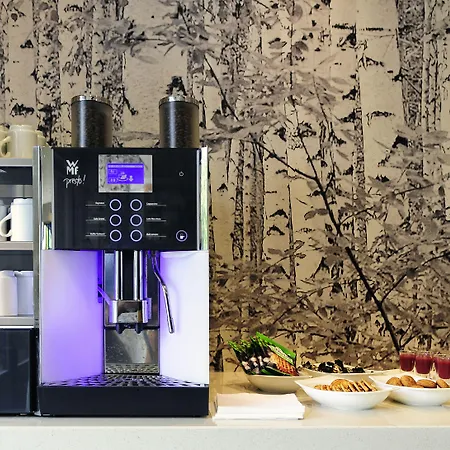 Novotel Rotterdam - 4*