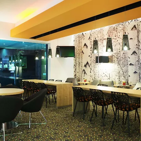 Otel Novotel Rotterdam - 4*