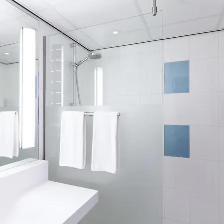 Novotel Rotterdam - 4*