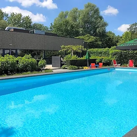 호텔 Novotel Rotterdam - 4*