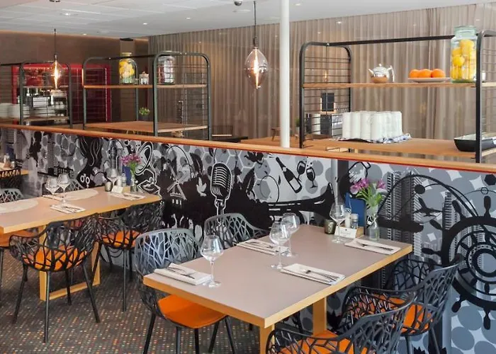 Novotel Rotterdam - Hotel 4*