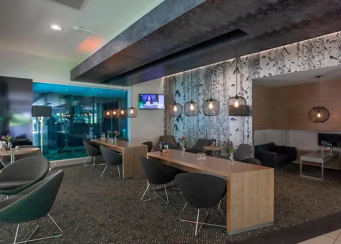 Novotel Rotterdam - ホテル