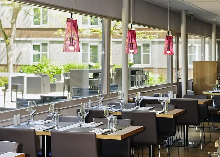 Novotel Rotterdam - ホテル