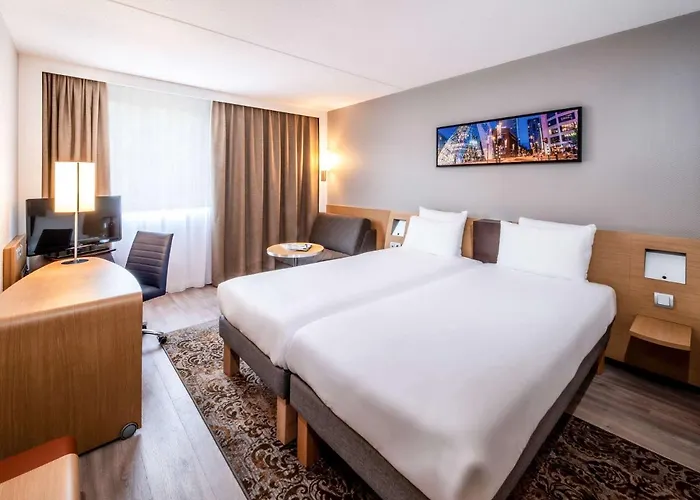 Novotel Rotterdam - 4*
