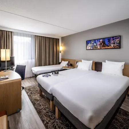 Novotel Rotterdam - 4*