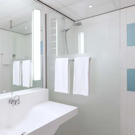 Novotel Rotterdam - מלון 4*