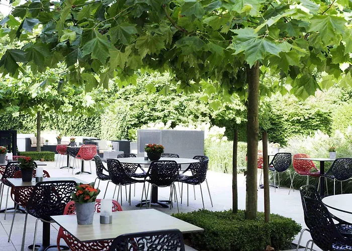 호텔 Novotel Rotterdam - 4*